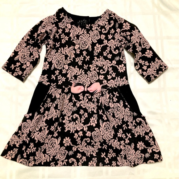 Fancy but comfy girls swing dress size 4. Black with Pink flowers. - Picture 1 of 8